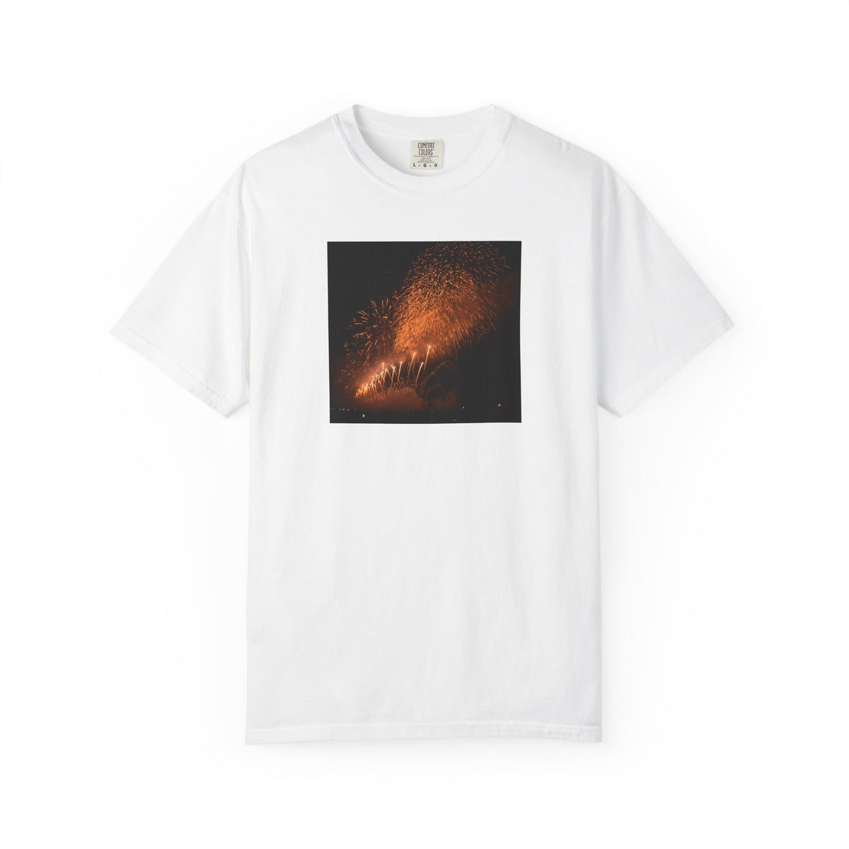 大曲の花火 （2026年版）｜秋田・夜空を彩る花火写真Tシャツ　｜Omagari Fireworks Photo T-Shirt