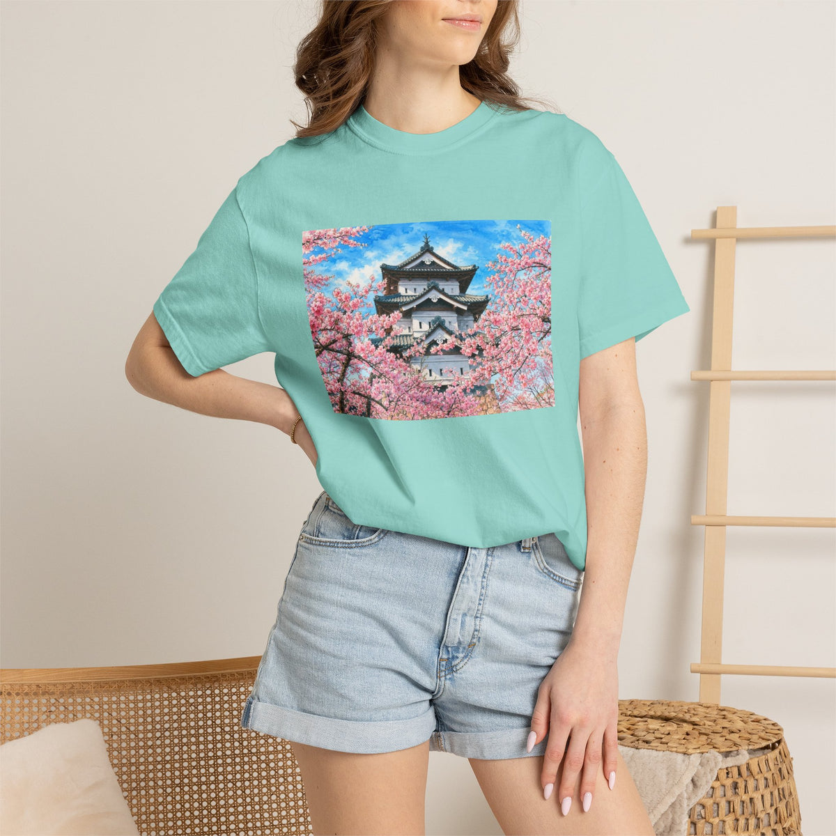 弘前城と桜 Tシャツ｜日本の春風景｜ユニセックス コットンTシャツ