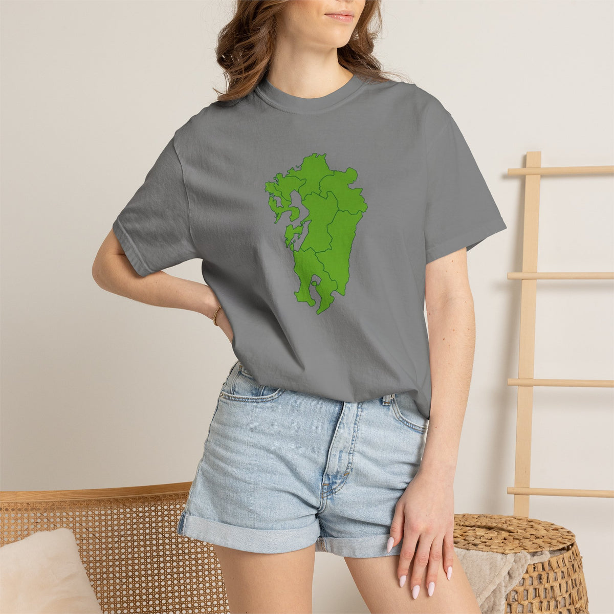 九州地方 地図デザイン Tシャツ｜ユニセックス コットンTシャツ