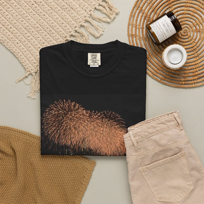 花火　ベスビアス　Tシャツ — 長岡　2026 夜空写真シャツ