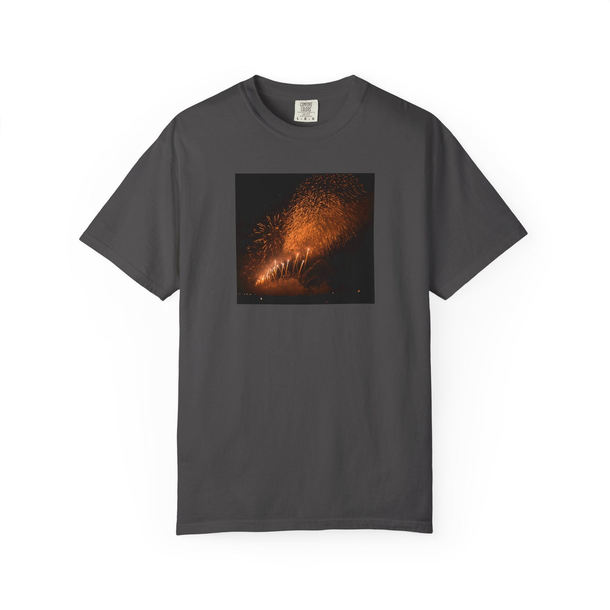 大曲の花火 （2026年版）｜秋田・夜空を彩る花火写真Tシャツ　｜Omagari Fireworks Photo T-Shirt