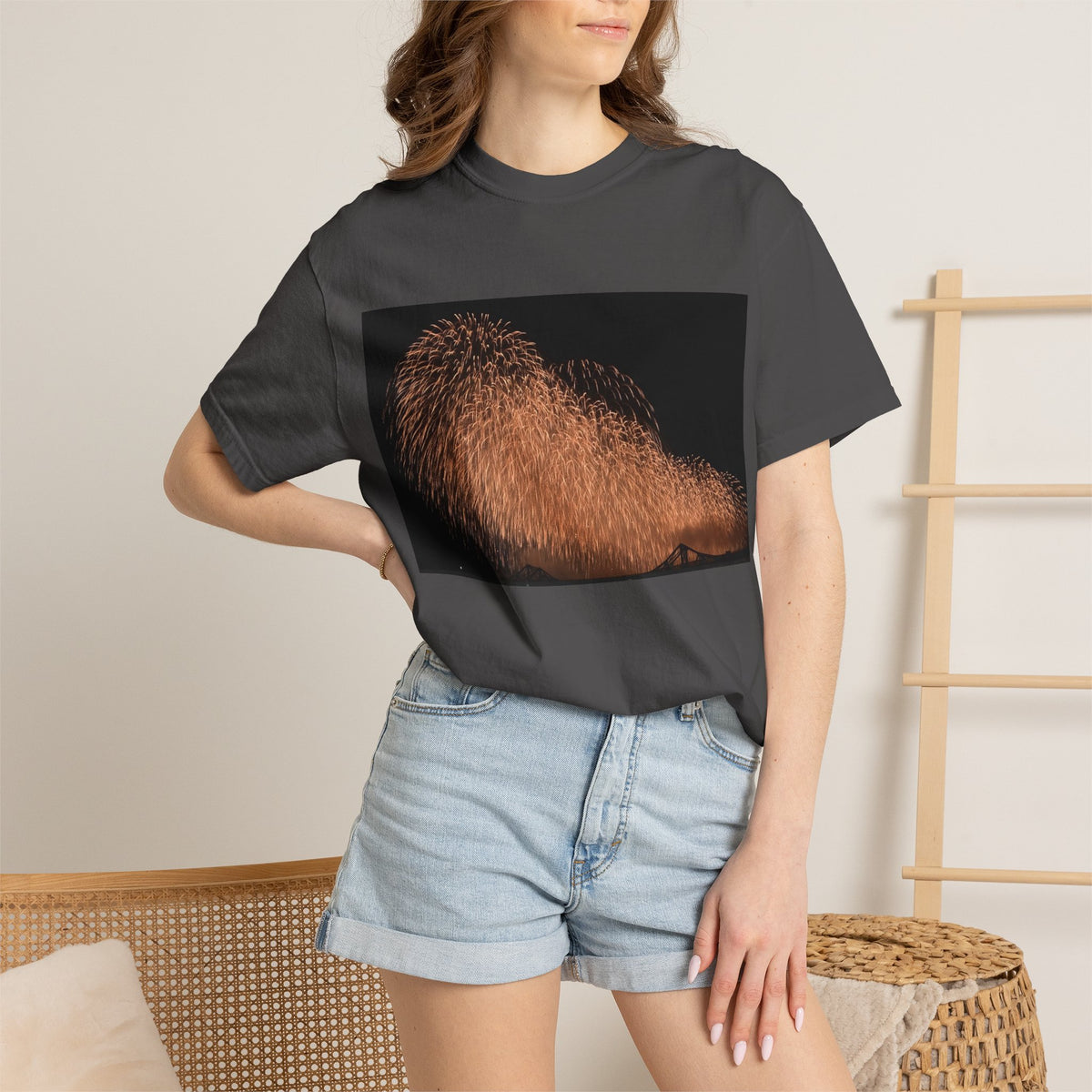 不死鳥のごとき大輪の華Tシャツ（2026年版） — 日本三大花火の街、2026年、長生橋、復興祈願の巨大花火