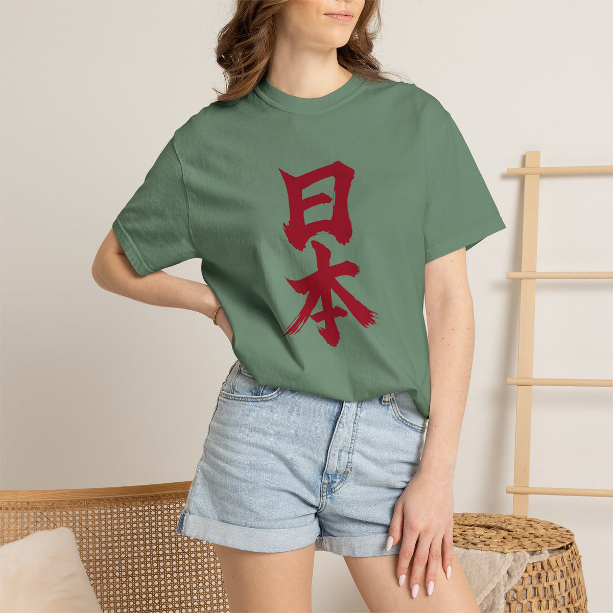 日本 Red Kanji Calligraphy T-Shirt | Hinomaru Inspired Brush Art Tee