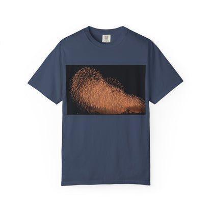 不死鳥のごとき大輪の華Tシャツ（2026年版） — 日本三大花火の街、2026年、長生橋、復興祈願の巨大花火