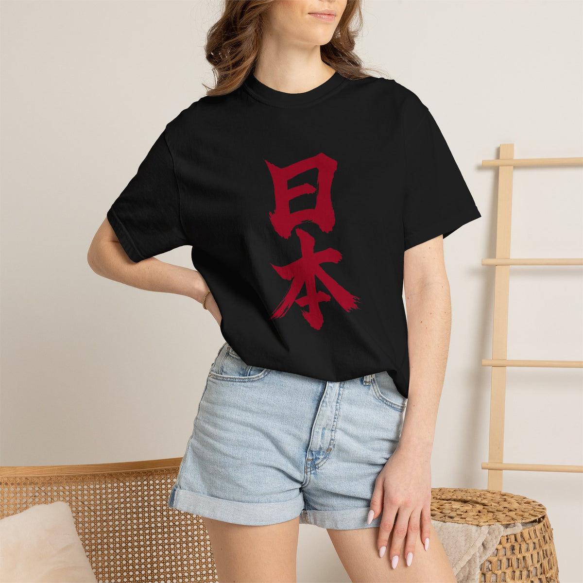 日本 書道デザイン Tシャツ｜日の丸をイメージした赤い筆文字｜ユニセックス コットンTシャツ