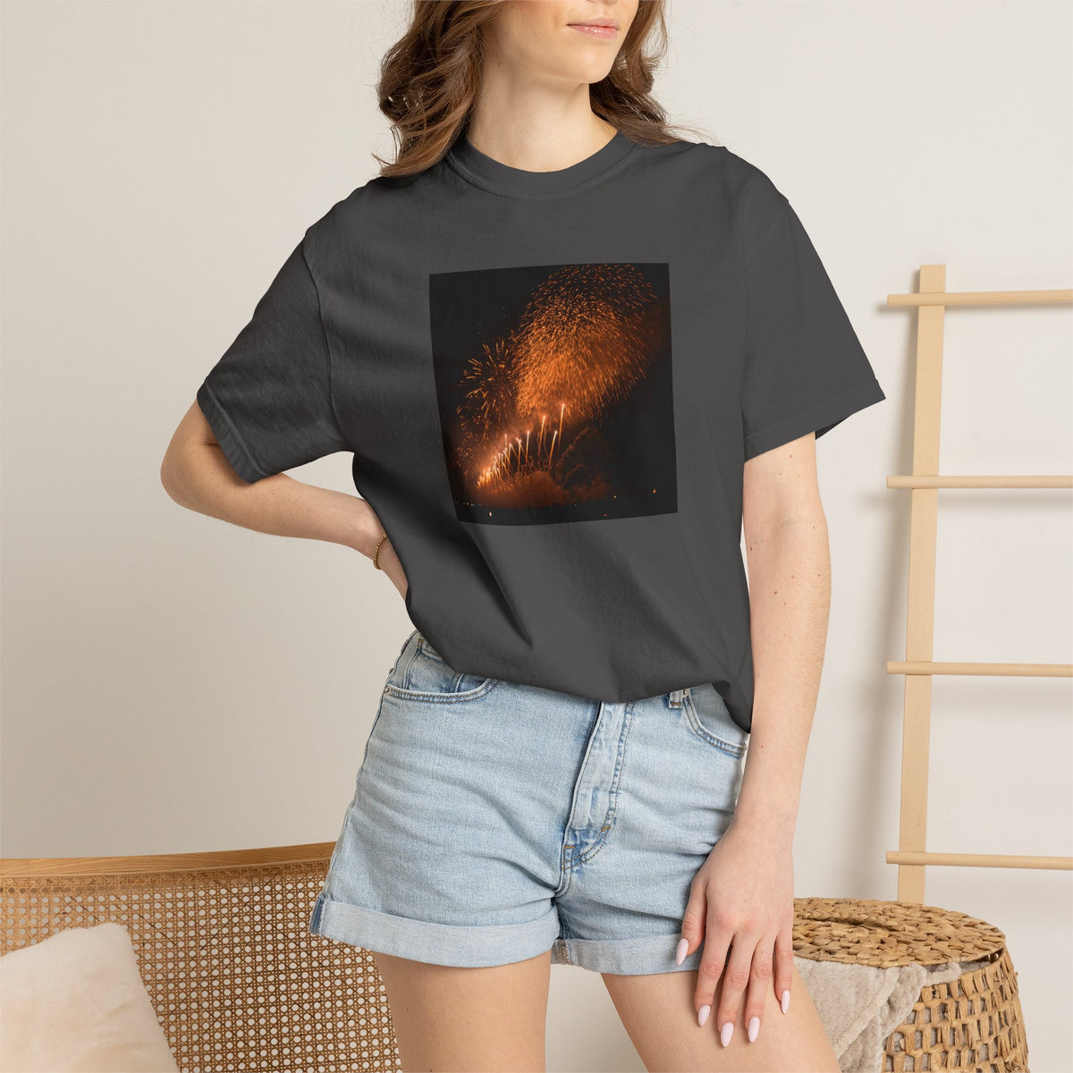 大曲の花火 （2026年版）｜秋田・夜空を彩る花火写真Tシャツ　｜Omagari Fireworks Photo T-Shirt